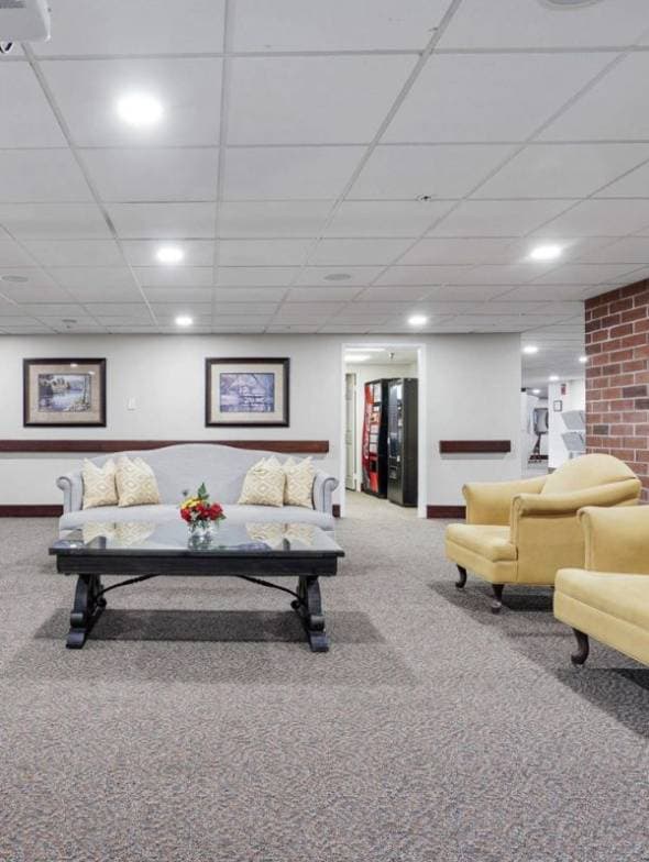 Brownsboro Park foyer